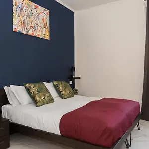 https://the-private-room-in-the-centre-of-3-minutes-to-duomo.italymilanhotels.net